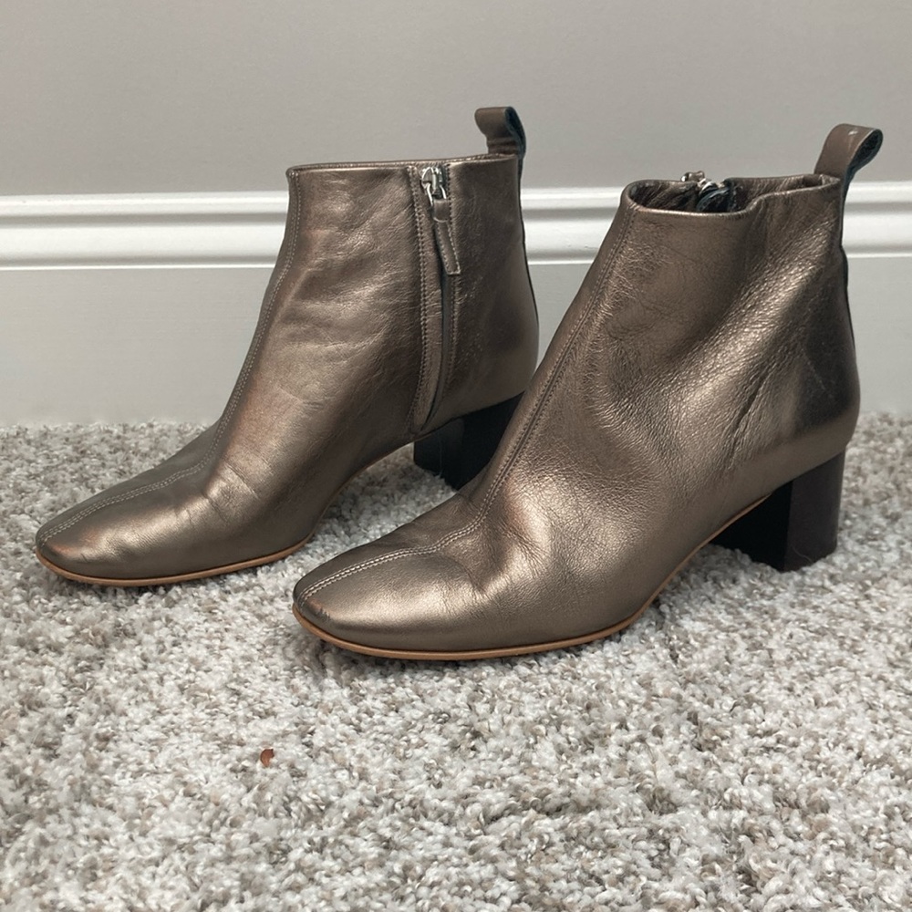 Everlane Day Boot - Gold - Size 7